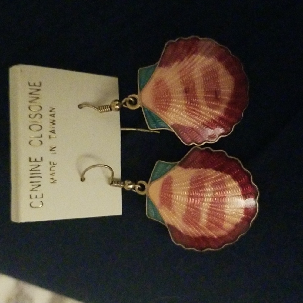Vintage Enamel Shell Earrings